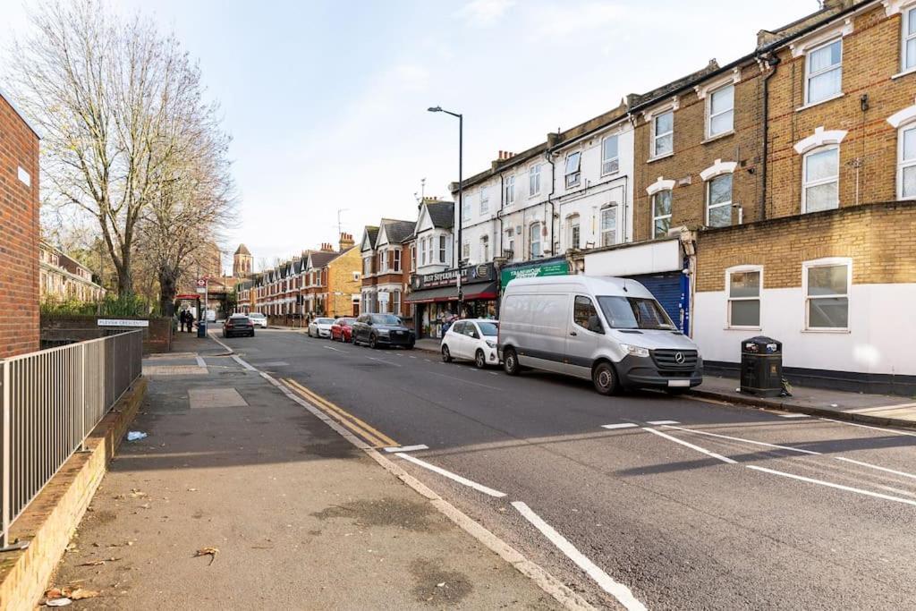 Parkside Stay North London - Victoria Line Dış mekan fotoğraf